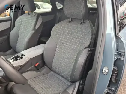 Photo 34 Peugeot 3008  Hybrid 145 e-DCS6