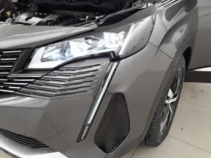 Photo 15 Peugeot 3008  Hybrid 225 e-EAT8