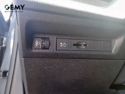 Photo 132 Peugeot 308  SW Electrique 54 kWh 156ch