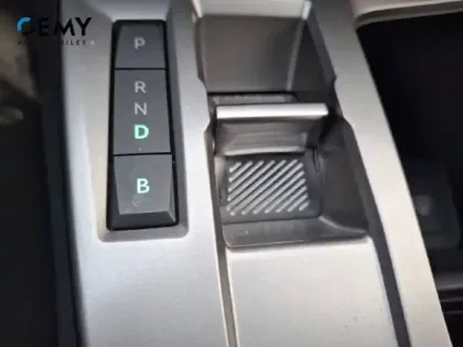 Photo 33 Peugeot 308 Gén. III Ph1 Allure 5