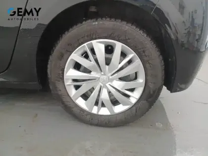 Photo 28 Peugeot 208  BlueHDi 100 S&S BVM6