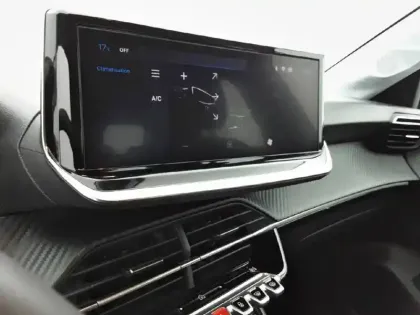 Photo 20 Peugeot 208  PureTech 75 S&S BVM5