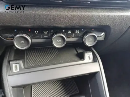 Photo 63 Citroën C4 Gén. III Ph1 Feel 5