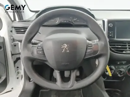 Photo 29 Peugeot 208  AFFAIRE BLUEHDI 100 S&S BVM5