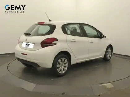 Photo 33 Peugeot 208  AFFAIRE BLUEHDI 100 S&S BVM5