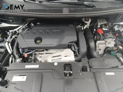 Photo 14 Peugeot 3008  Hybrid 225 e-EAT8