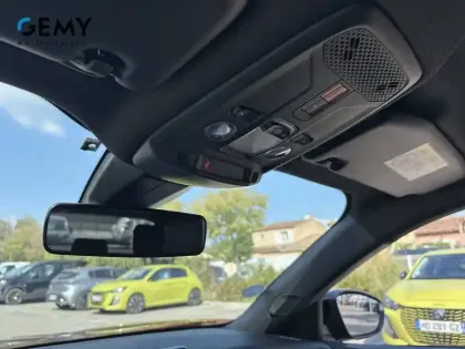 Photo 66 Peugeot 2008  Electrique 136 ch