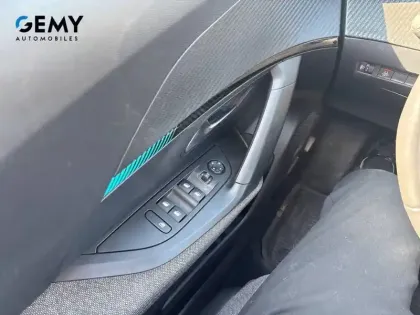 Photo 58 Peugeot 2008  Electrique 136 ch