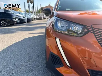 Photo 51 Peugeot 2008  Electrique 136 ch