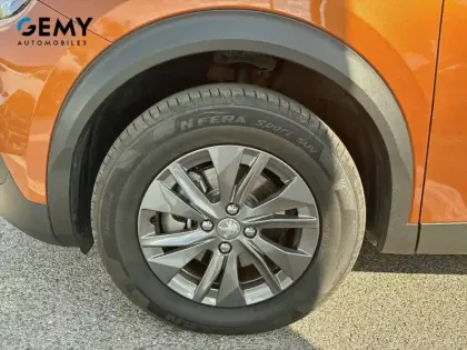 Photo 44 Peugeot 2008  Electrique 136 ch