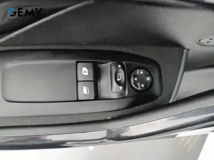 Photo 28 Peugeot 208  AFFAIRE BLUEHDI 100 S&S BVM5