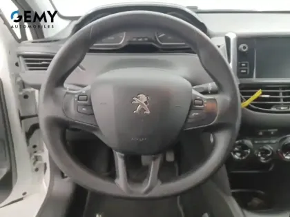 Photo 30 Peugeot 208  AFFAIRE BLUEHDI 100 S&S BVM5