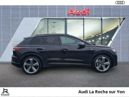 Photo 3 Audi Q4  e-tron 45 285 ch 82 kWh