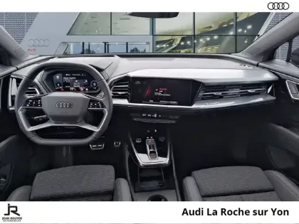 Photo 7 Audi Q4  e-tron 45 285 ch 82 kWh