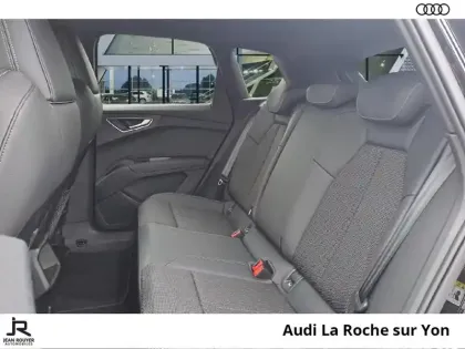 Photo 10 Audi Q4  e-tron 45 285 ch 82 kWh