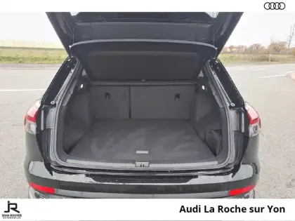 Photo 11 Audi Q4  e-tron 45 285 ch 82 kWh