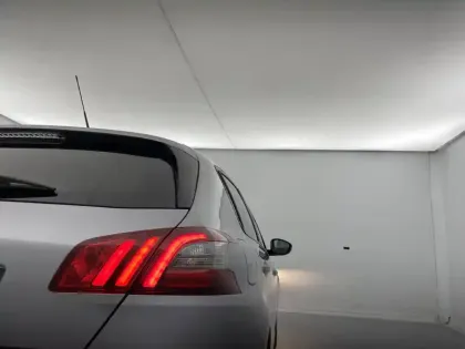 Photo 54 Peugeot 308  PureTech 110ch S&S BVM6