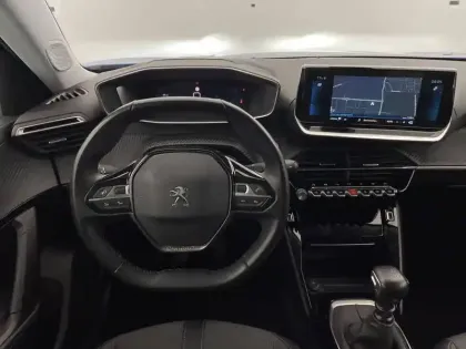 Photo 21 Peugeot 2008  PureTech 130 S&S BVM6