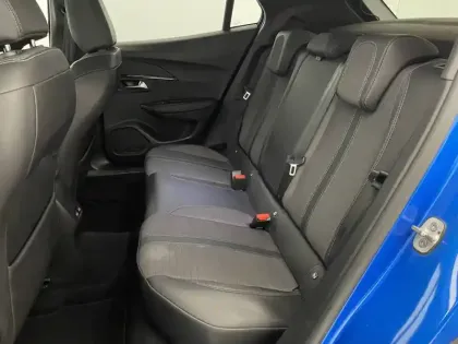 Photo 14 Peugeot 2008  PureTech 130 S&S BVM6