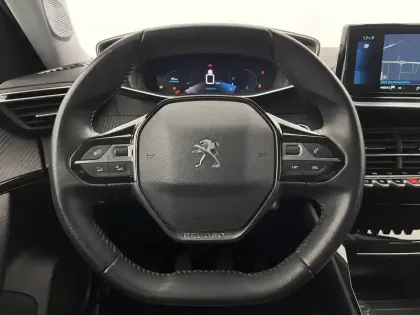 Photo 22 Peugeot 2008  PureTech 130 S&S BVM6