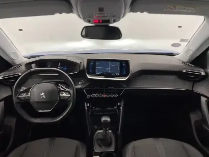 Photo 29 Peugeot 2008  PureTech 130 S&S BVM6