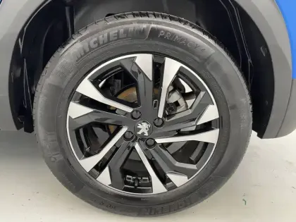 Photo 18 Peugeot 2008  PureTech 130 S&S BVM6