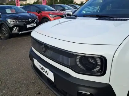 Photo 19 Renault 4 Renault  E-Tech Electrique 150 ch autonomie confort