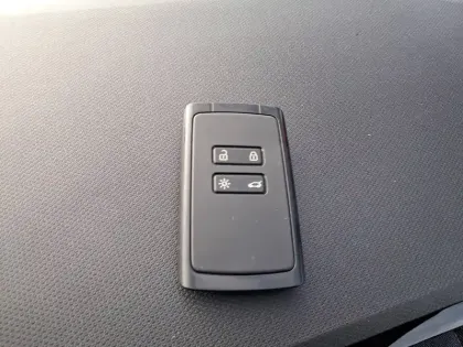 Photo 18 Renault 4 Renault  E-Tech Electrique 150 ch autonomie confort