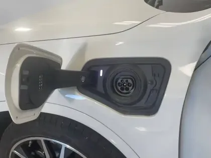 Photo 116 BMW X2  xDrive 25e 220 ch BVA6