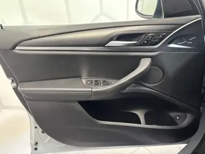 Photo 40 BMW X3  xDrive 30e 292ch BVA8