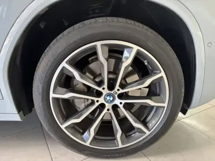 Photo 18 BMW X3  xDrive 30e 292ch BVA8