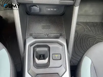 Photo 14 Dacia Duster  Hybrid 140
