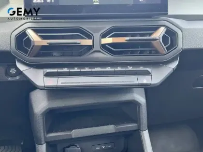 Photo 13 Dacia Duster  Hybrid 140