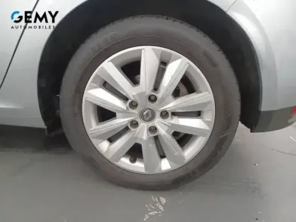 Photo 10 Renault Megane Mégane IV Berline Blue dCi 115