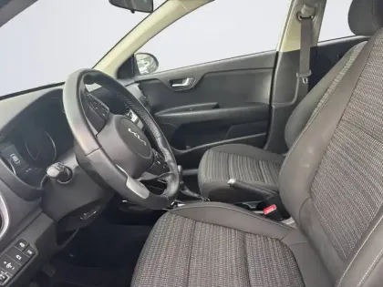 Photo 43 Kia Stonic  1.0 T-GDi 100 ch DCT7