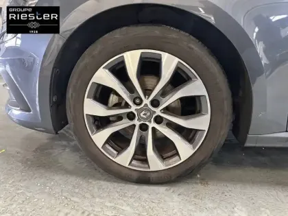 Photo 34 Renault Megane Mégane IV Berline TCe 140 EDC FAP - 21N