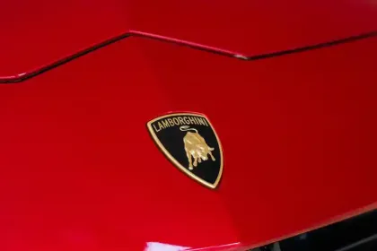 Photo 15 Lamborghini Urus  4.0 V8 666 ch BVA8