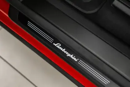 Photo 22 Lamborghini Urus  4.0 V8 666 ch BVA8