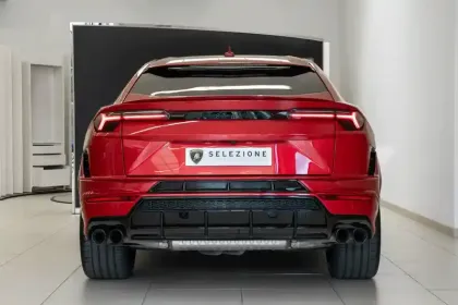 Photo 10 Lamborghini Urus  4.0 V8 666 ch BVA8