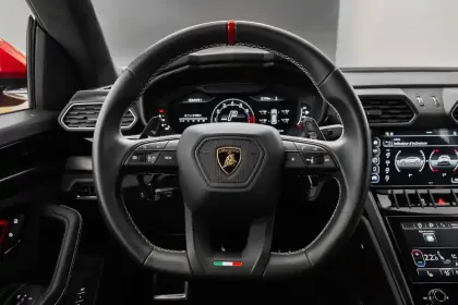 Photo 32 Lamborghini Urus  4.0 V8 666 ch BVA8