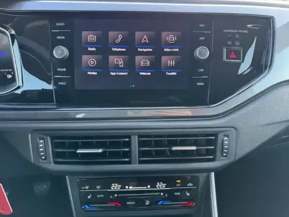 Photo 106 Volkswagen Polo  1.0 TSI 95 S&S BVM5