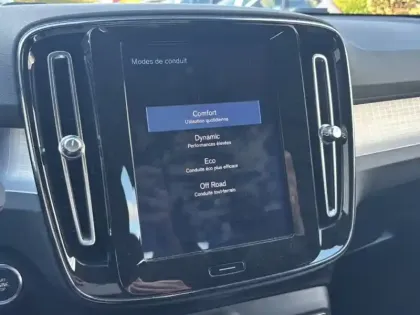 Photo 21 Volvo Xc40  T3 163 ch Geartronic 8