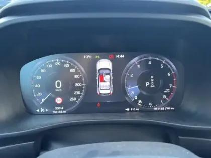 Photo 10 Volvo Xc40  T3 163 ch Geartronic 8