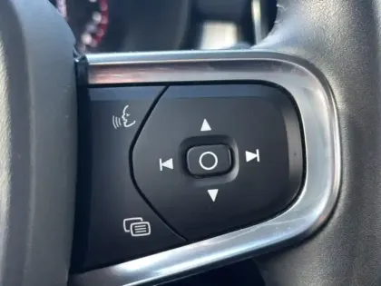 Photo 12 Volvo Xc40  T3 163 ch Geartronic 8