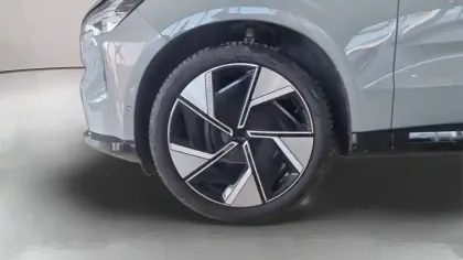Photo 81 Volvo Ex90  Twin Performance AWD 517 ch 1EDT