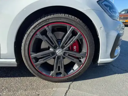 Photo 59 Volkswagen Golf  2.0 TSI 245 DSG7