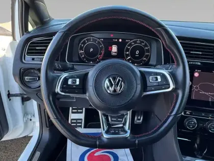 Photo 54 Volkswagen Golf  2.0 TSI 245 DSG7