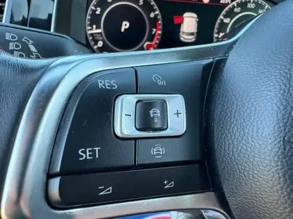 Photo 65 Volkswagen Golf  2.0 TSI 245 DSG7