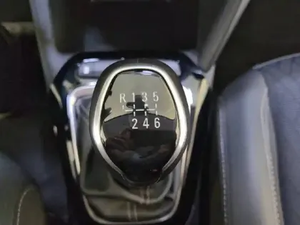 Photo 13 Opel Corsa  1.2 Turbo 100 ch BVM6