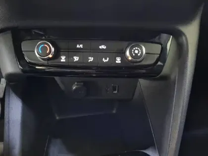 Photo 24 Opel Corsa  1.2 Turbo 100 ch BVM6